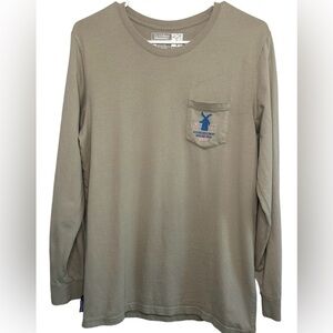 ✌️NWT Dutch bros Brand t-shirt still in bag!